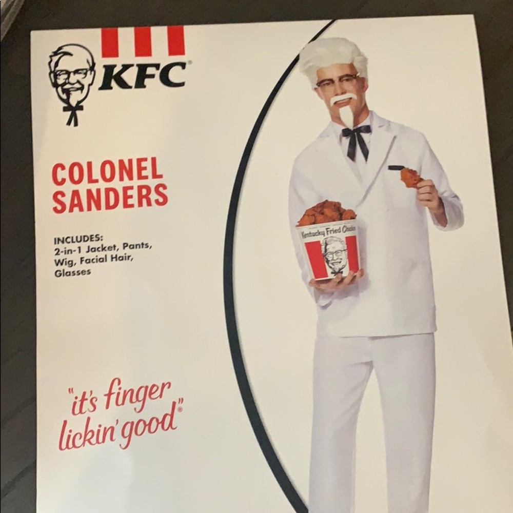 costume